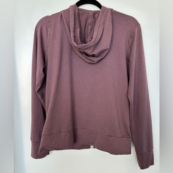 Vuori Halo Performance Hoodie 2.0 in Elderberry Heather - Size S - Like New - Picture 2 of 5